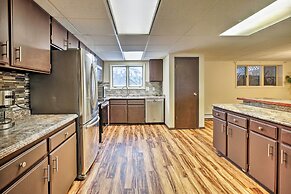 Lakefront Fairbanks Unit, 1 Mile to Pioneer Park!