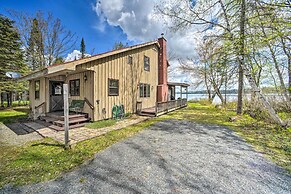 Waterfront Lake Pleasant Getaway w/ Kayaks, Grill!