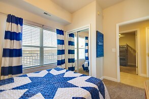 Lakefront Osage Beach Condo: Balcony & Pool Access