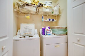Lakefront Osage Beach Condo: Balcony & Pool Access