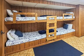 Boat Dock! Lakefront Group Getaway in Eldon