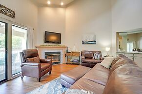 Condo w/ Lake Views: 5 Mi to Branson Strip!