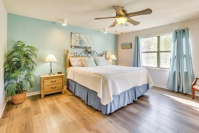 Condo w/ Lake Views: 5 Mi to Branson Strip!