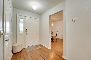 Condo w/ Lake Views: 5 Mi to Branson Strip!