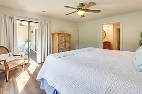 Condo w/ Lake Views: 5 Mi to Branson Strip!