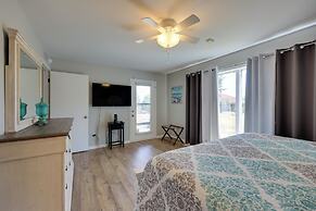 Pool & Lake Hamilton Access: Hot Springs Condo!