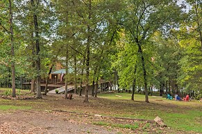 Lakefront Hideaway in Scranton: Spacious Deck