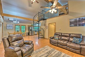 Lakefront Hideaway in Scranton: Spacious Deck