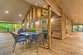 Lakefront Hideaway in Scranton: Spacious Deck