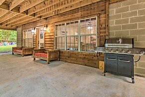 Lakefront Hideaway in Scranton: Spacious Deck