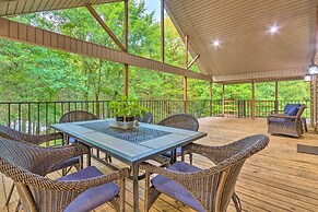 Lakefront Hideaway in Scranton: Spacious Deck
