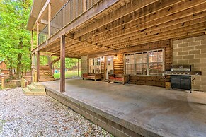 Lakefront Hideaway in Scranton: Spacious Deck