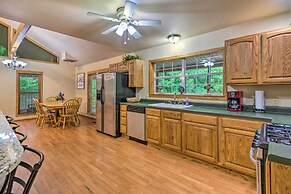 Lakefront Hideaway in Scranton: Spacious Deck