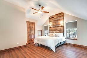 Luxe Table Rock Lake Vacation Rental With Hot Tub!