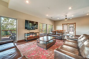 Luxe Table Rock Lake Vacation Rental With Hot Tub!