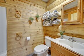 Rustic Tustin Cabin on 7 Acres w/ Fire Pit & Porch