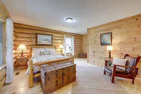 Rustic Tustin Cabin on 7 Acres w/ Fire Pit & Porch