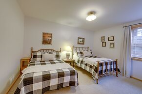 Rustic Tustin Cabin on 7 Acres w/ Fire Pit & Porch