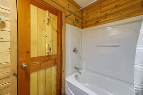 Rustic Tustin Cabin on 7 Acres w/ Fire Pit & Porch