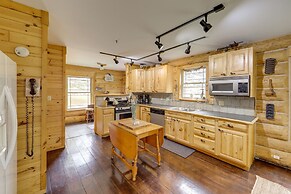 Rustic Tustin Cabin on 7 Acres w/ Fire Pit & Porch