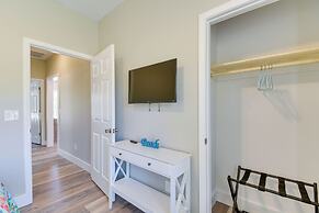 Lovely Vacation Home ~ 1 Mi to Ocean Isle Beach!