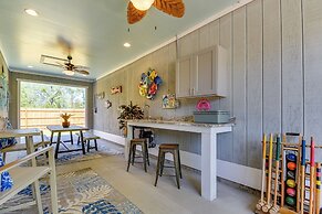 Lovely Vacation Home ~ 1 Mi to Ocean Isle Beach!