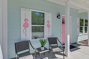 Lovely Vacation Home ~ 1 Mi to Ocean Isle Beach!