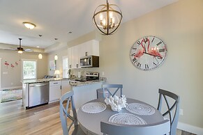 Lovely Vacation Home ~ 1 Mi to Ocean Isle Beach!