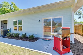 Lovely Vacation Home ~ 1 Mi to Ocean Isle Beach!
