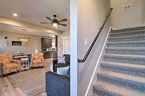 Lampe Retreat w/ Pool Access - Walk to Lake!