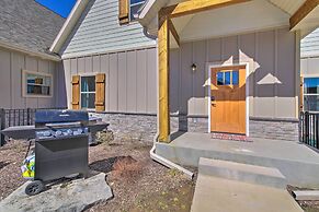 Lampe Retreat w/ Pool Access - Walk to Lake!