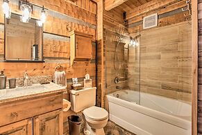 Panoramic-view Gatlinburg Cabin w/ Private Hot Tub