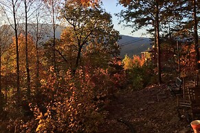 Panoramic-view Gatlinburg Cabin w/ Private Hot Tub