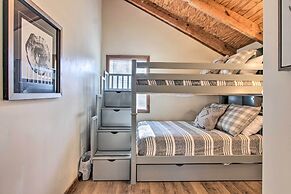 Panoramic-view Gatlinburg Cabin w/ Private Hot Tub