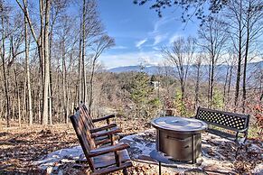 Panoramic-view Gatlinburg Cabin w/ Private Hot Tub