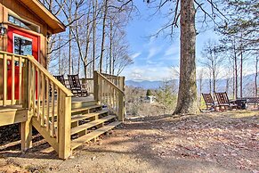 Panoramic-view Gatlinburg Cabin w/ Private Hot Tub
