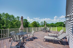 Lincoln Condo w/ Resort Amenities & Mountain Views