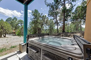 'majestic Pines' Ruidoso Retreat w/ New Hot Tub!