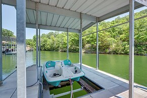 Spacious Decks & Dock: Margaritaville Home!