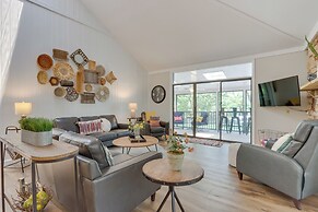 Spacious Decks & Dock: Margaritaville Home!