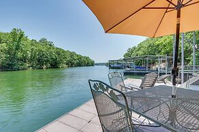 Spacious Decks & Dock: Margaritaville Home!