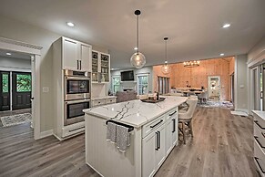Luxury Family Home w/ Deck, Swim Spa & Grill!