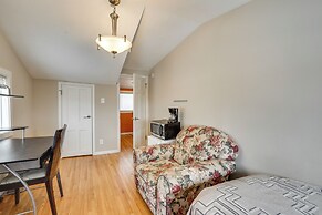 8 Mi to Downtown: Convenient Minneapolis Home