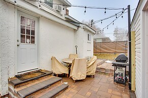 8 Mi to Downtown: Convenient Minneapolis Home