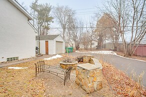 8 Mi to Downtown: Convenient Minneapolis Home