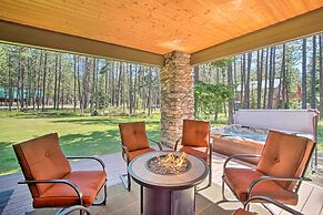 Modern-rustic Ronald Getaway: Hot Tub, Grill!