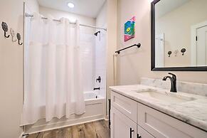 Modern Home w/ Rooftop Deck, Walk to Beach!