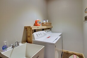 Modern Lakeside Chalet on Crow Wing Chain w/ Dock!