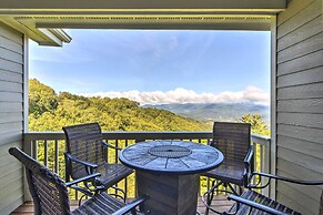 Mountain-view Blue Ridge Condo: 36 Mi to Asheville