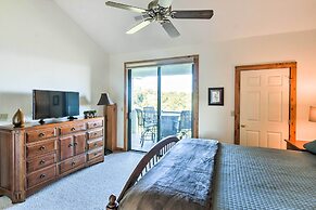 Mountain-view Blue Ridge Condo: 36 Mi to Asheville